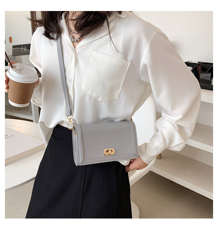 womens spring and summer new messenger simple fashion shoulder small square bag 18115cmpicture5