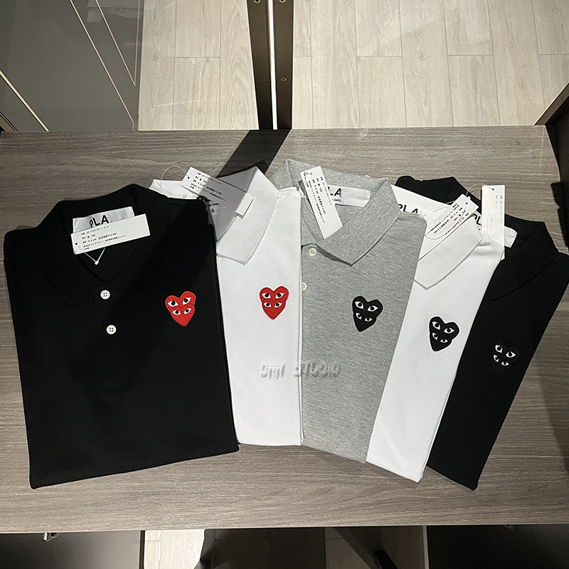 Conjunto de pareja Chuanjiuplay con bordado de corazón, camiseta polo con corazón apilado, camiseta de manga corta unisex para parejas