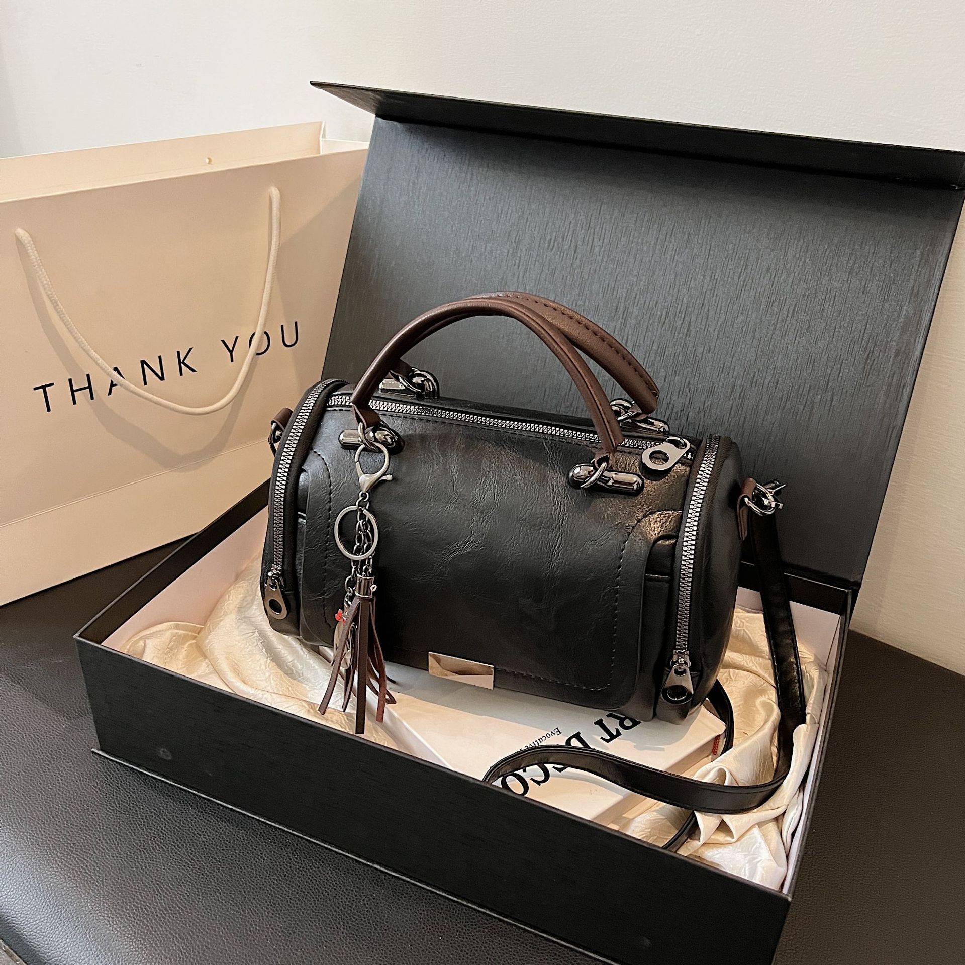 New Korean Style Versatile Retro Fashion Single Shoulder Crossbody Bag For Women, Large Capacity Boston Pillow Handbag - Thumbnail 7