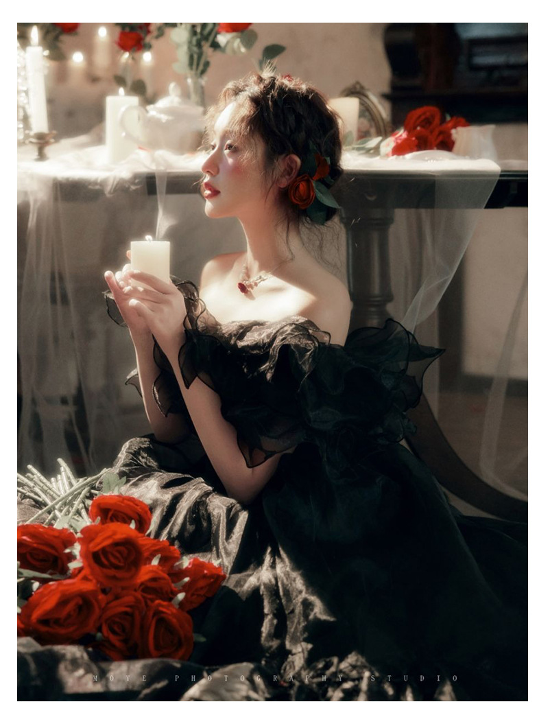 Elegant aftonklänning för parporträtt och bröllopsfotografering_voghion.com