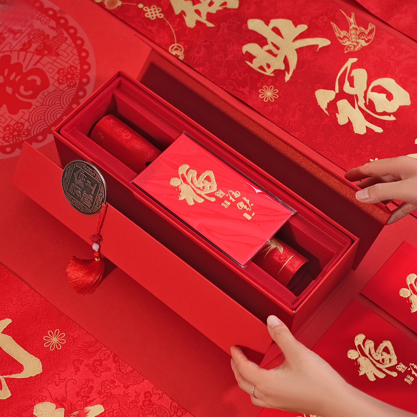 Customized Couplets with Gold Stamping Gift Package, Spring Festival Couplets Gift Box, Chinese Style Spring Festival Couplets, Year of the Horse Creative Corporate Advertising Gift Box Set