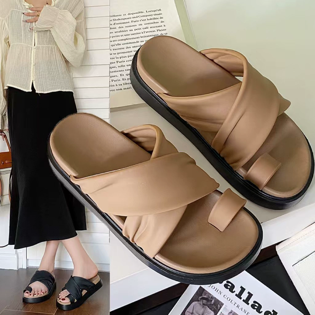 Summer slippers platform, beach footwear, fashionable universal non-slip sandals, internet celebrity, soft sole