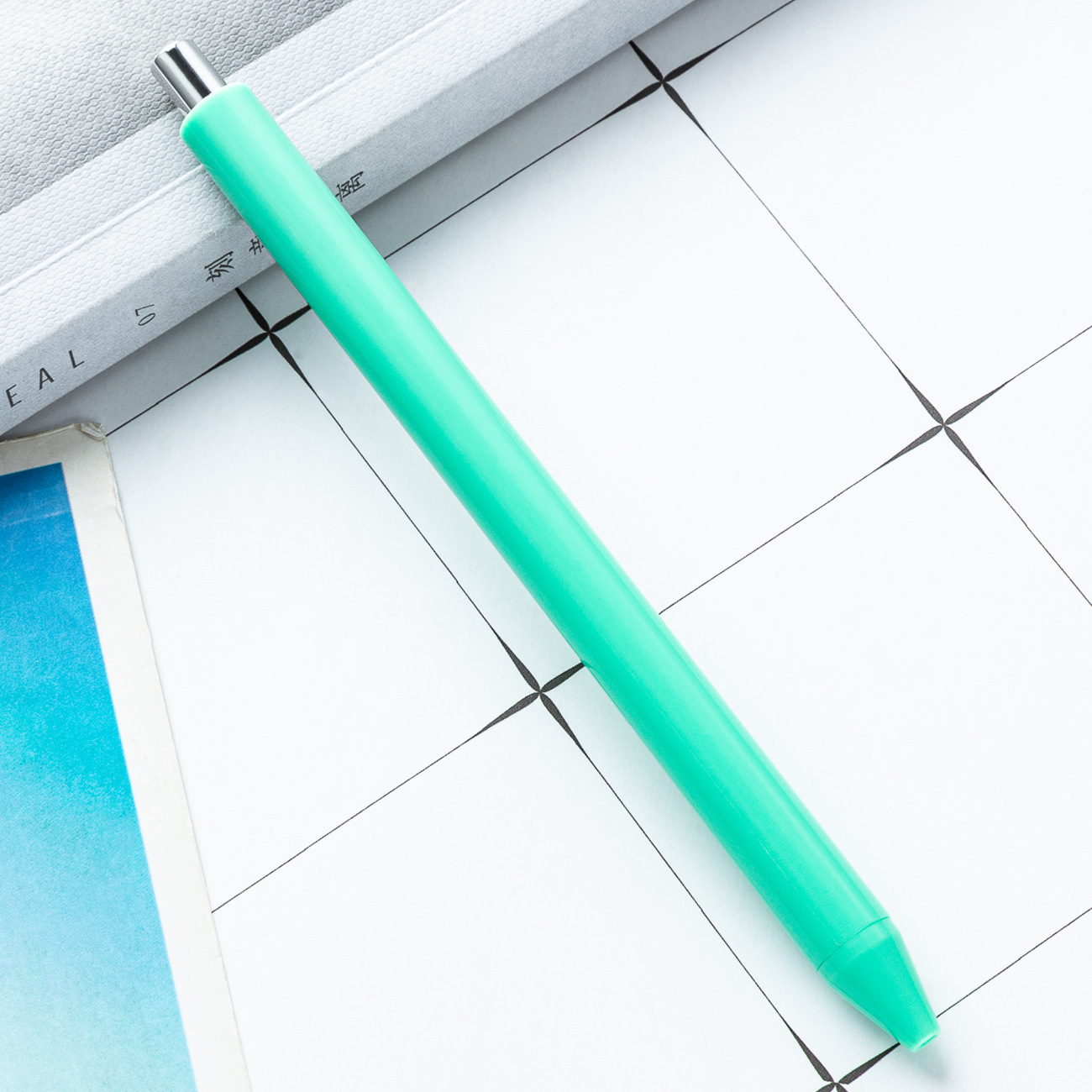 Bolígrafo de plástico imprimible logotipo promocional publicidad publicitaria bolígrafo de regalo simple macarón pequeño bolígrafo fresco