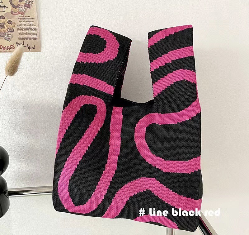 라인 블랙 핑크