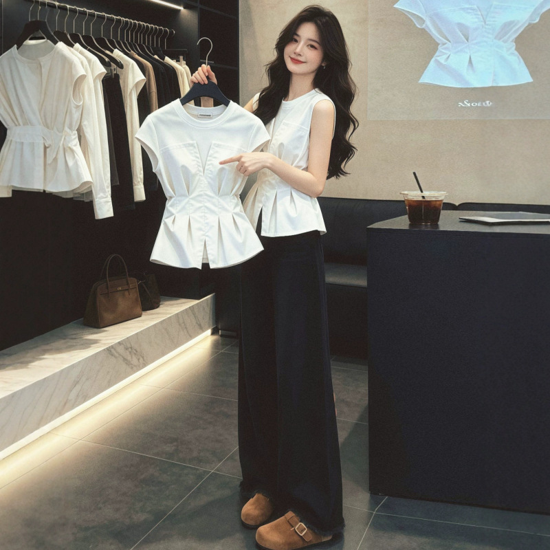 French-Style Elegant Patchwork Short-Sleeved Shirt with Summer Waist-Cinching Design, Pleated High-End Feel, Slit Short-Sleeved Top A11652