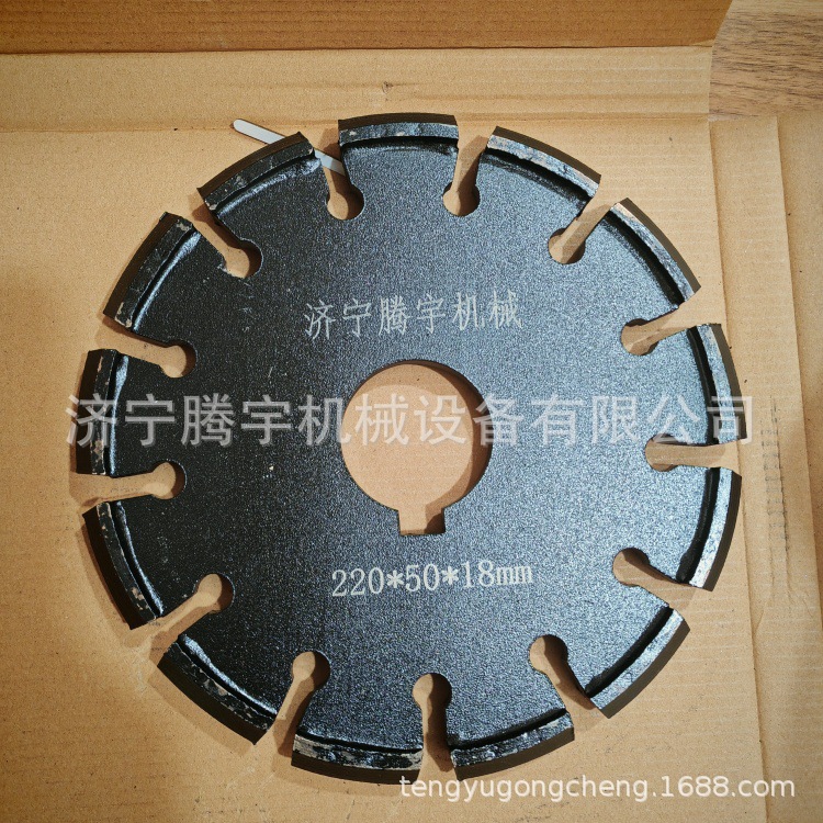 奶牛场刻纹片批发 2公分牧场开槽片厂家 金刚石拉纹刀片生产