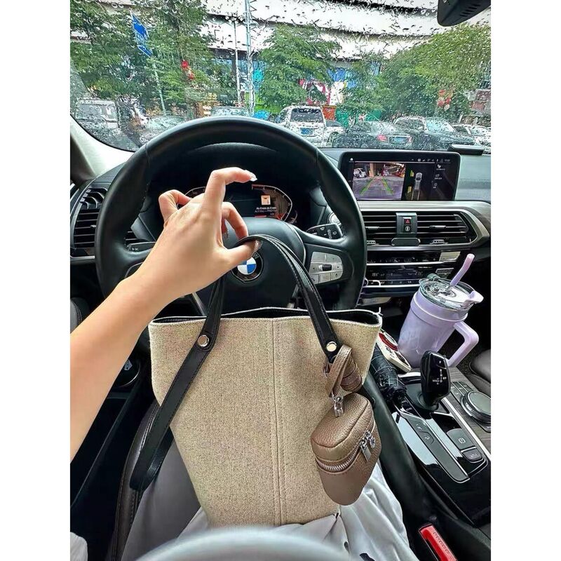 Summer Bucket Bag for Women 2026 New Style High-End Light Luxury Niche Handbag Single Shoulder Linen Canvas Underarm Bag