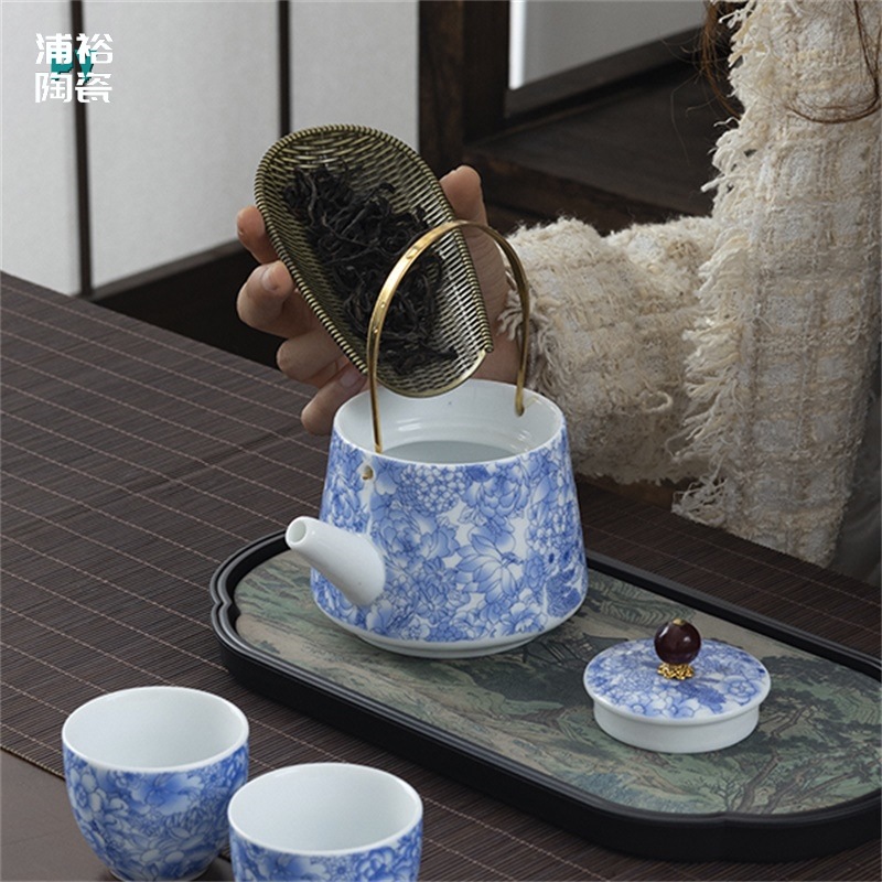 Enamel Blue-and-White Tipped Ladle Teapot with Two Cups Ceramic Tea Drinking Cups High-end Chinese Gongfu Tea Set