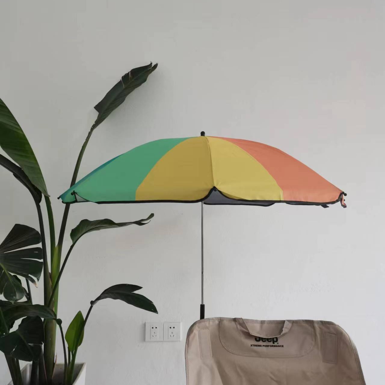 Nuevos productos para adultos silla de playa paraguas azul blanco rayas abrazadera paraguas silla de camping respaldo sombrillas paraguas de playa