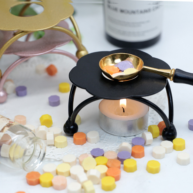Fire paint sealing wax triangular iron art stove, small flower-shaped furnace, convenient fire paint wax melting tool for lazy people