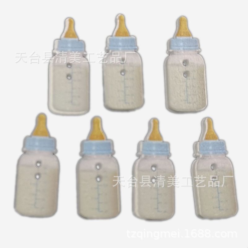 DIY fondo blanco de dibujos animados de madera fondo blanco pintado lindo pequeño biberón botón de madera 50 piezas un paquete