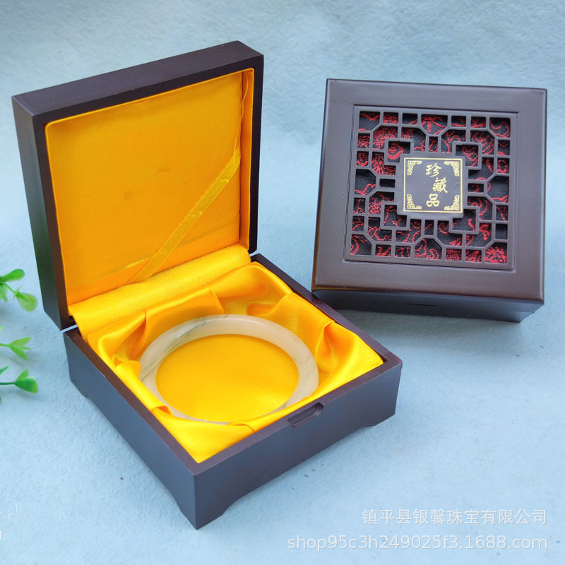 木製の宝石玉の黄金のペンダントのブレスレットの箱の透かし彫りの文は核のアクセサリーの箱の硬い外の包装の贈り物の箱を遊びます。|undefined