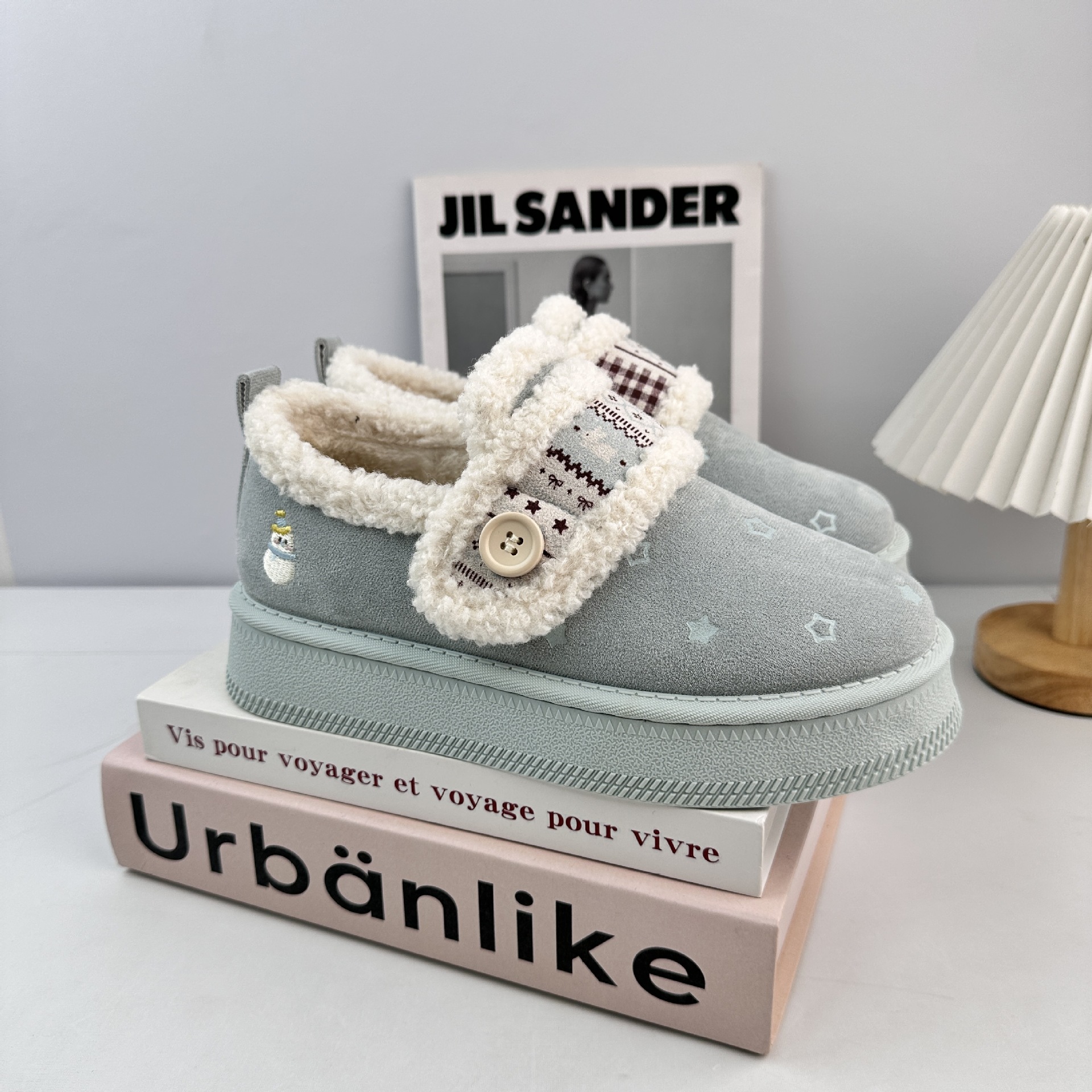 Zapatos de algodón de invierno de larga onda de estudiantes de niñas con zapatos casuales adicionales de lana 2025 nuevos zapatos de nieve de cilindro bajo coreanos