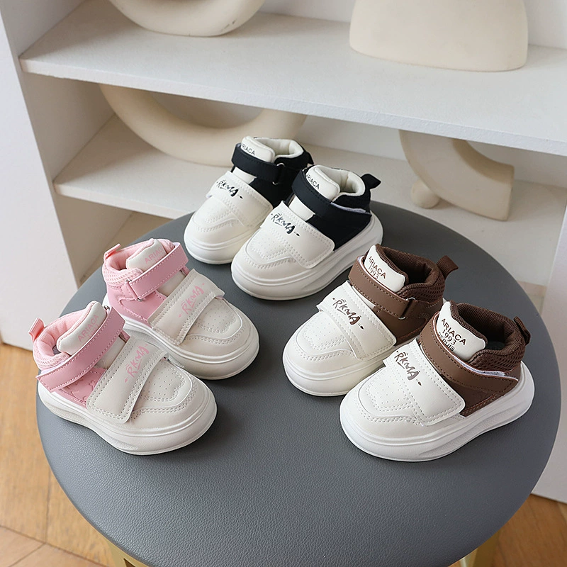 2024 весна и осень новая спортивная обувь для детей повседневная обувь для мальчиков нескользящая мягкая нижняя обувь для девочек маленькая белая обувь