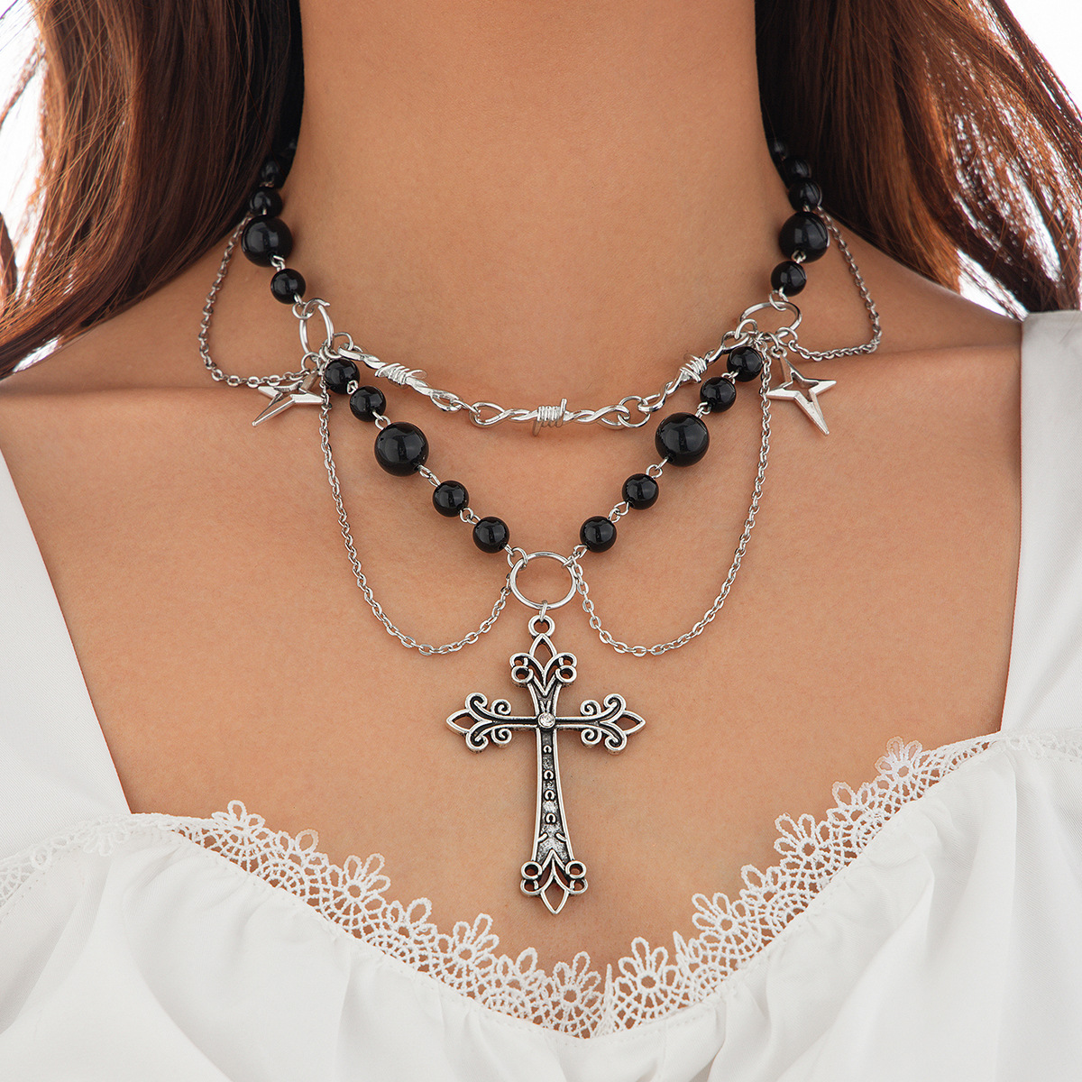 Collana a strati con croce e perle design elegante_voghion.com