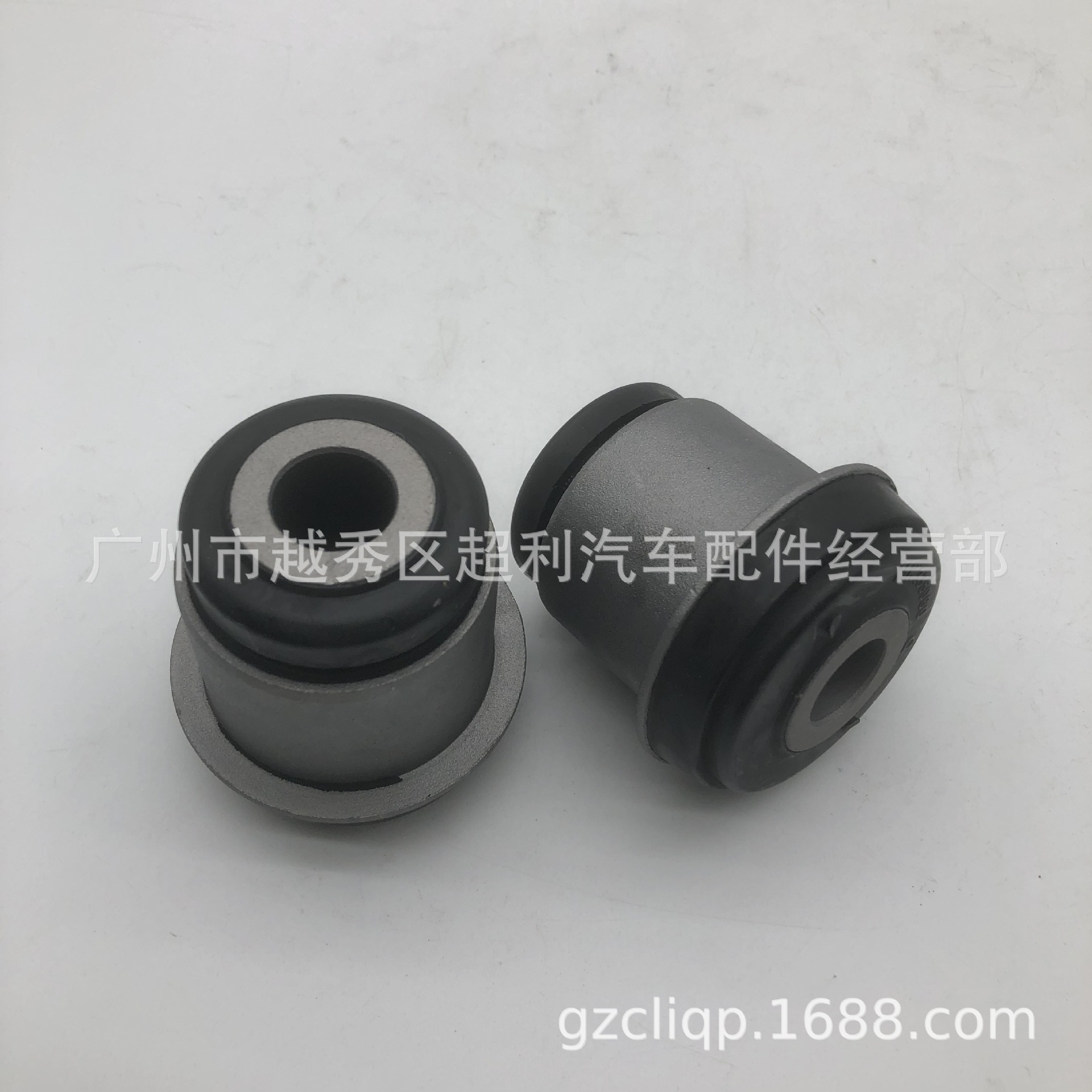 Applicable to MK335060 MK633970 Fuso CANTER Mitsubishi Bars Hanger Rubber Sleeve