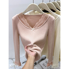 小心机蕾丝拼接大领口V修身长袖针织上衣女2025春新款内搭毛衣潮