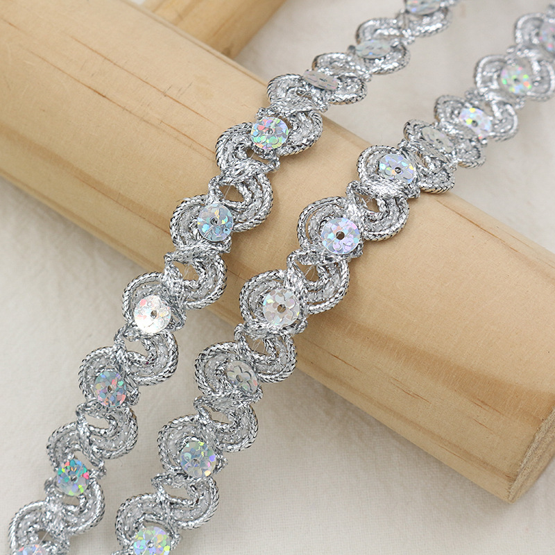 Cinta ondulada en forma de S de alambre de oro y plata de 1,5 cm, lentejuelas de ciruela láser, decoración de linterna de encaje, accesorios de ropa de escenario