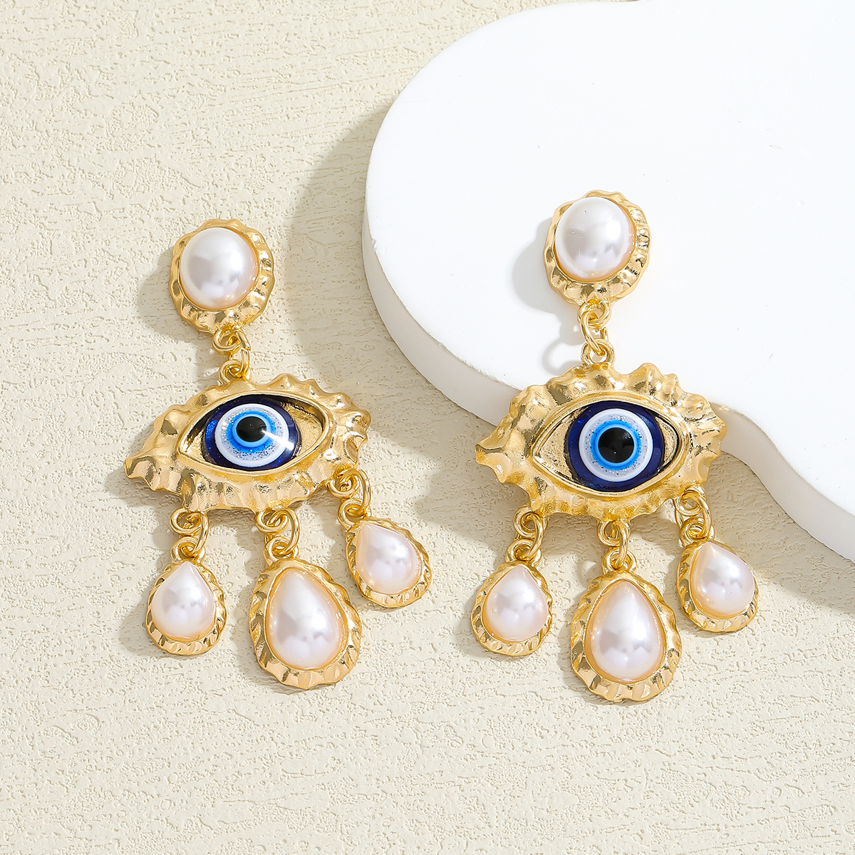 blue fashionable retro earrings pearl drop-shaped