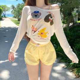 韩版游泳衣女款2025新款卡通印花分体比基尼四件套纯欲显瘦泡温泉