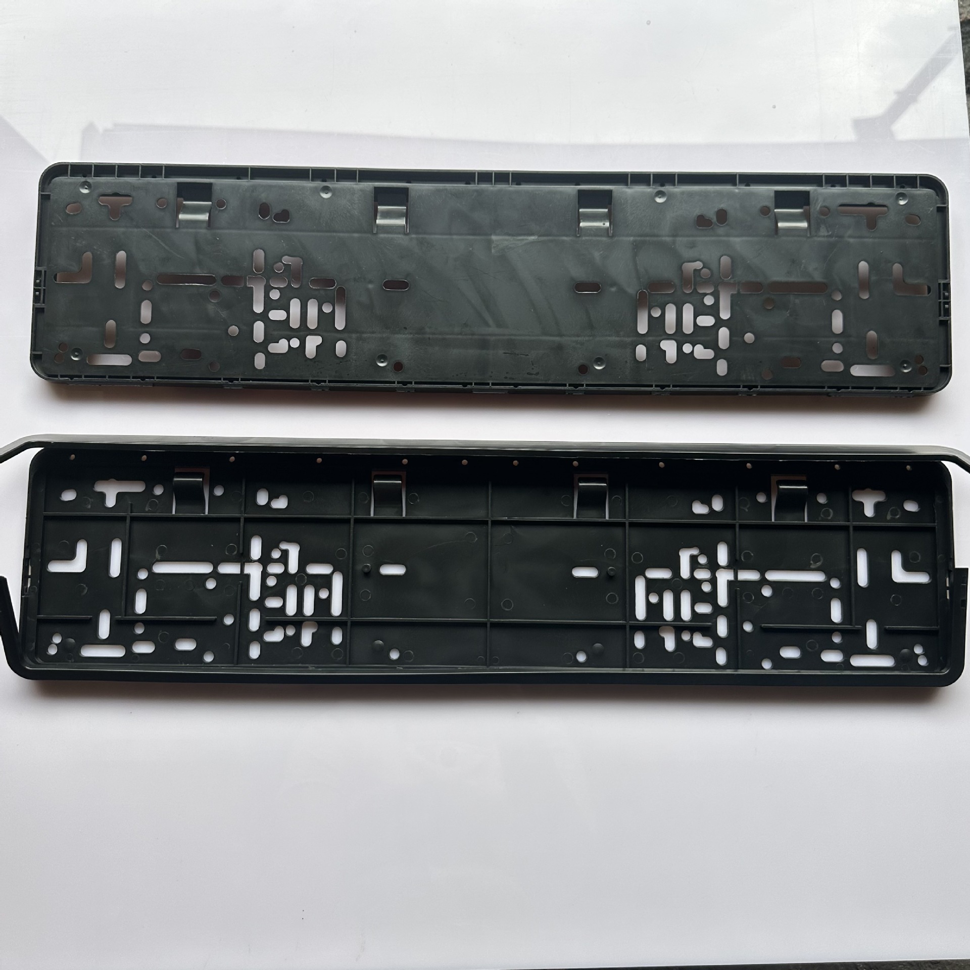 Cross-Border Exclusive Hot-Selling Middle Eastern License Plate Holder European License Plate Holder European License Plate Frame Pp Plastic License Plate Frame Manufacturer
