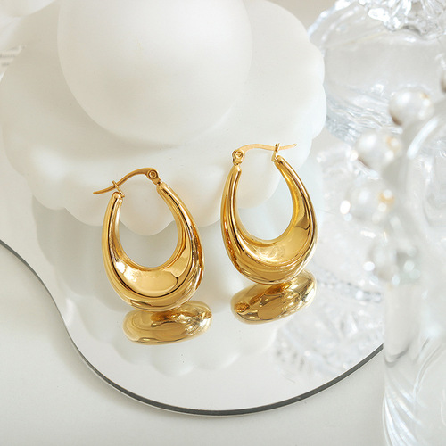 New U-shaped large earrings made of titanium steel and plated with gold, cross-border best-selling, European and American style, non-fading, fashionable and personalized earrings