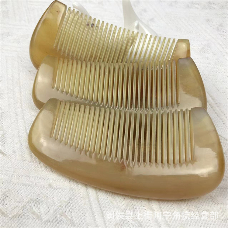 Horn Comb Thickened Fine Teeth Massage Comb 12cm Portable Purse Comb Gift Comb quality and texture