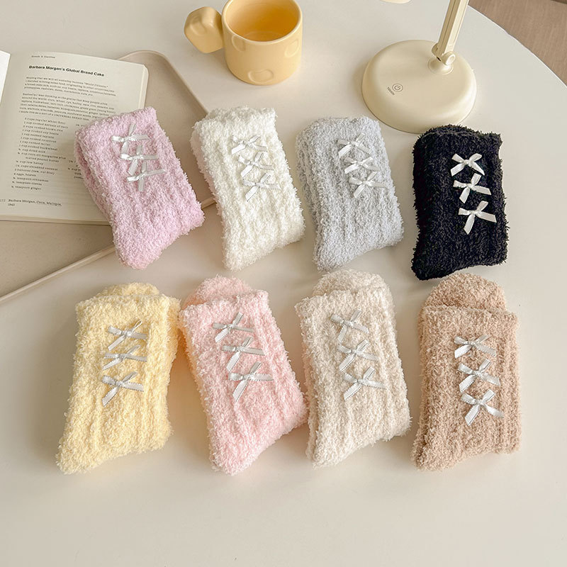 Uudet talviset korallifleecesukat, paksut lämpimät naisten lattiasukat, nukkaamattomat puolisamettisukat, pyyhesukat_voghion.com