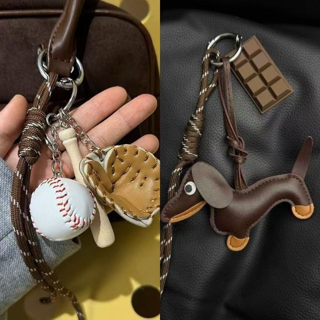 Juguetes lindos colgantes de béisbol de peluche Miu viento cuerdas de montaña cuerdas de mano muñecas de dibujos animados bolsos colgantes llaveros de moda