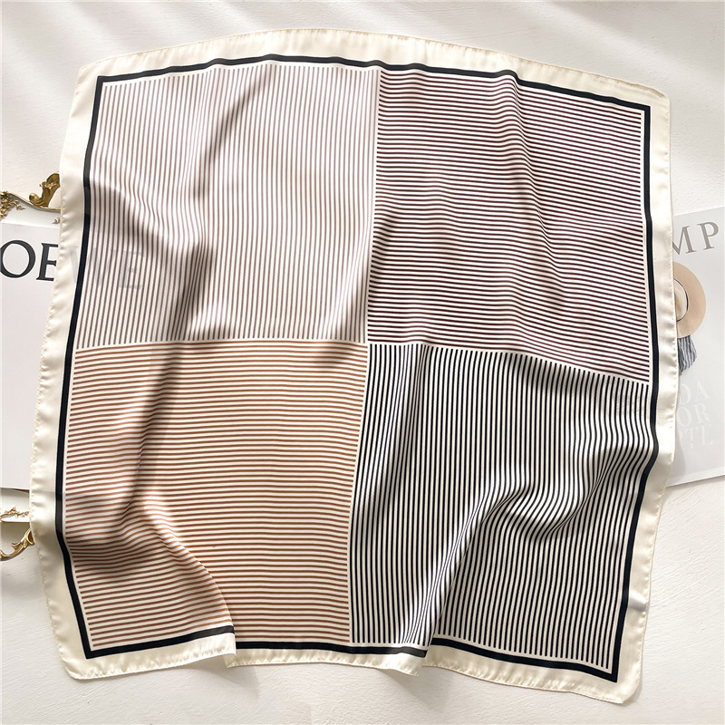 Foulard in seta da donna a righe quadrato scozzese versatile_voghion.com