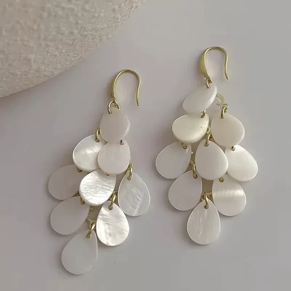 Japanese and Korean Drop Shape Acrylic Pendant Tassel Earrings 2024 New Bohemian Holiday Style Earrings