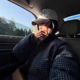 奥兰多羽绒 格纹学院风三星95白鹅绒轻暖短款羽绒服女冬新