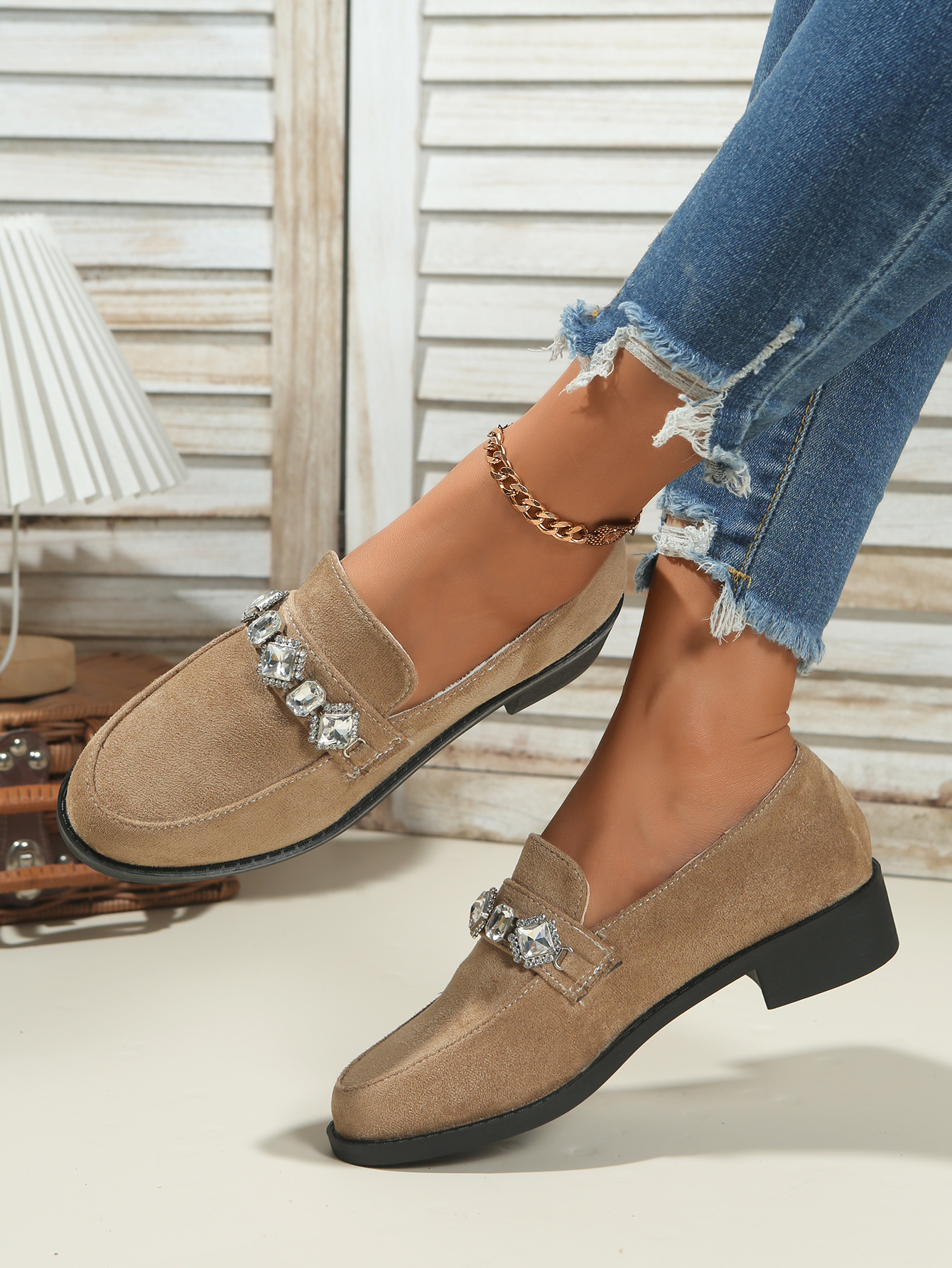 Damen Loafer Aus Wildleder Mit Strass Und Blockabsatz Britisch_voghion.com