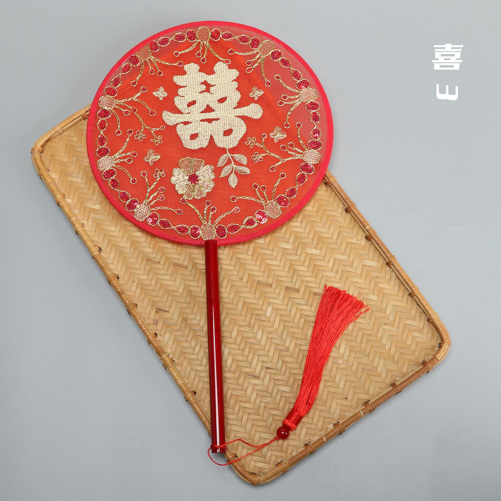 Nuevo estilo chino antiguo boda novia grupo ventilador bienvenido ventilador dama de honor padrino grupo ventilador boda bordado grupo ventilador al por mayor