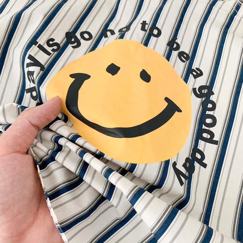 2026 nuevo estilo de niños extranjeros niños de moda coreana camisa de manga larga para niños primavera y otoño camisa de fondo de algodón