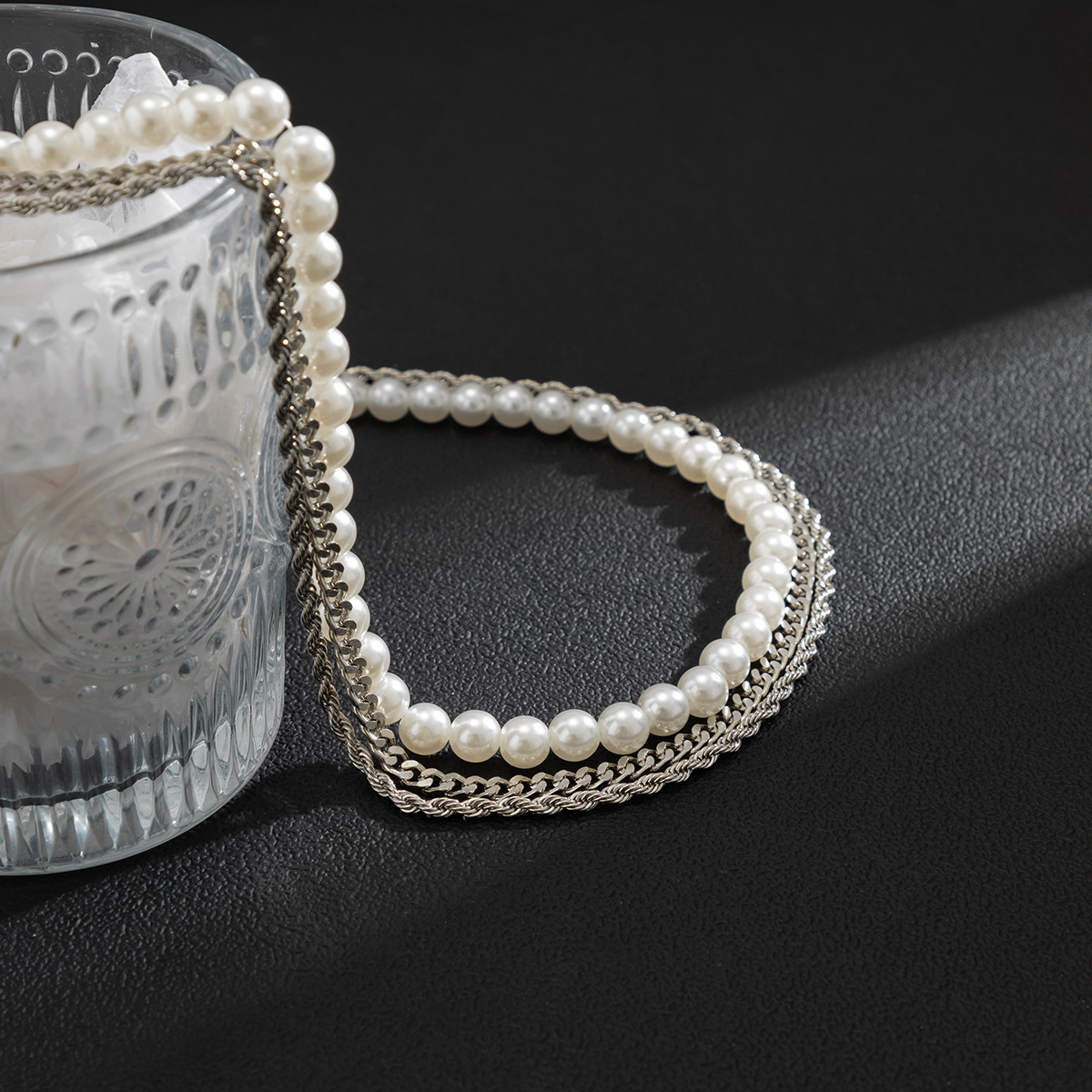 Fashion Geometric Imitation Pearl Iron Plating Menu0027S Layered Necklaces