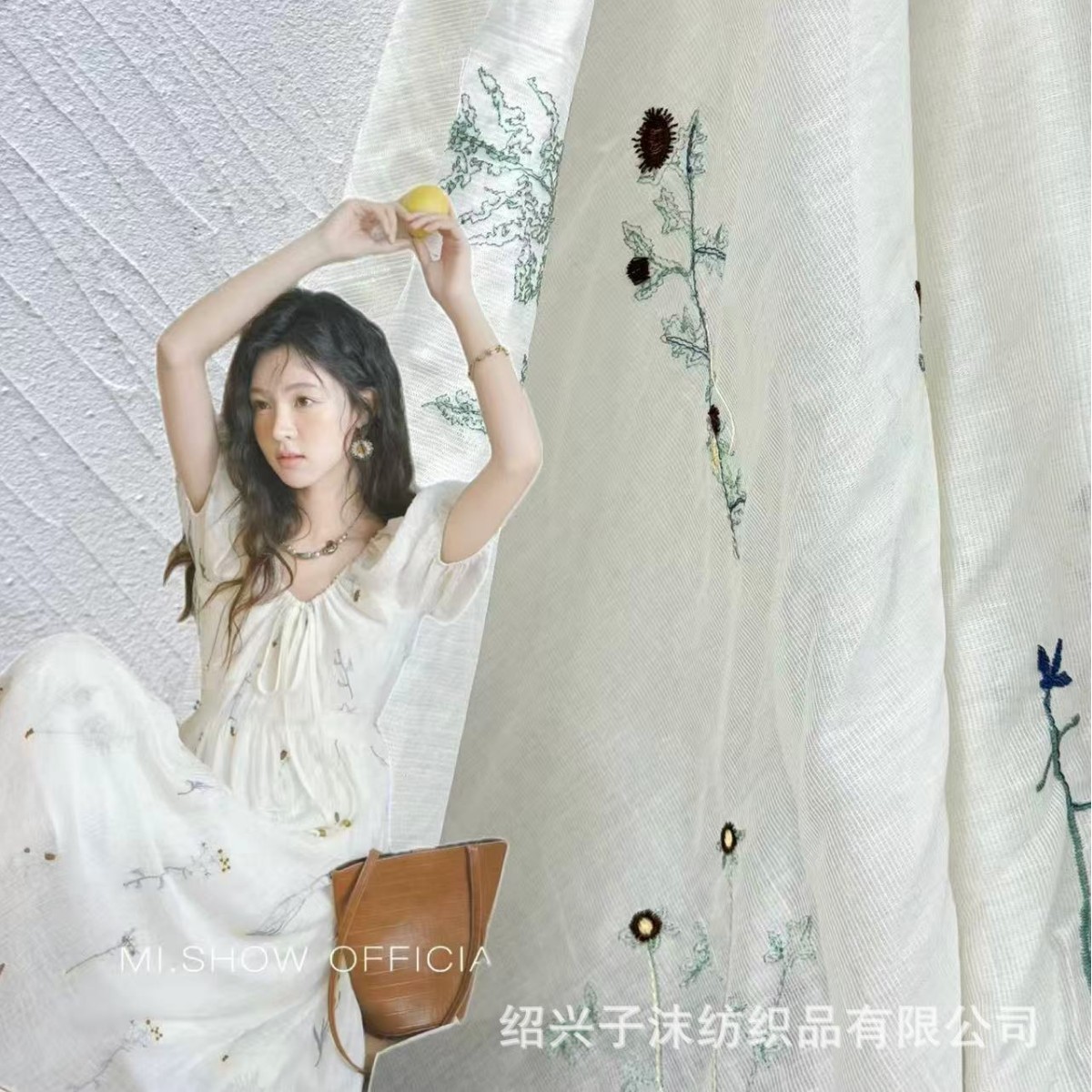 氧气感 D-8359#森系绣花刺绣牙签条天丝衬衫连衣裙子裤子面布料