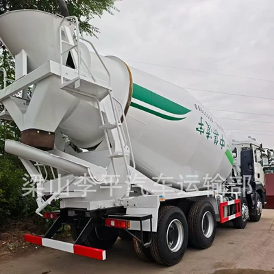 a large 12-cubic-meter cement mixing tank – Betonqarışdıran maşınlar