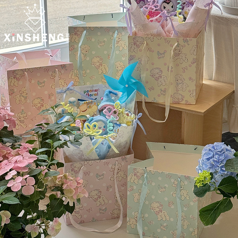 芯苼 咩咩乐园手提袋礼物包装袋鲜花束插花袋花店花艺手工diy材料