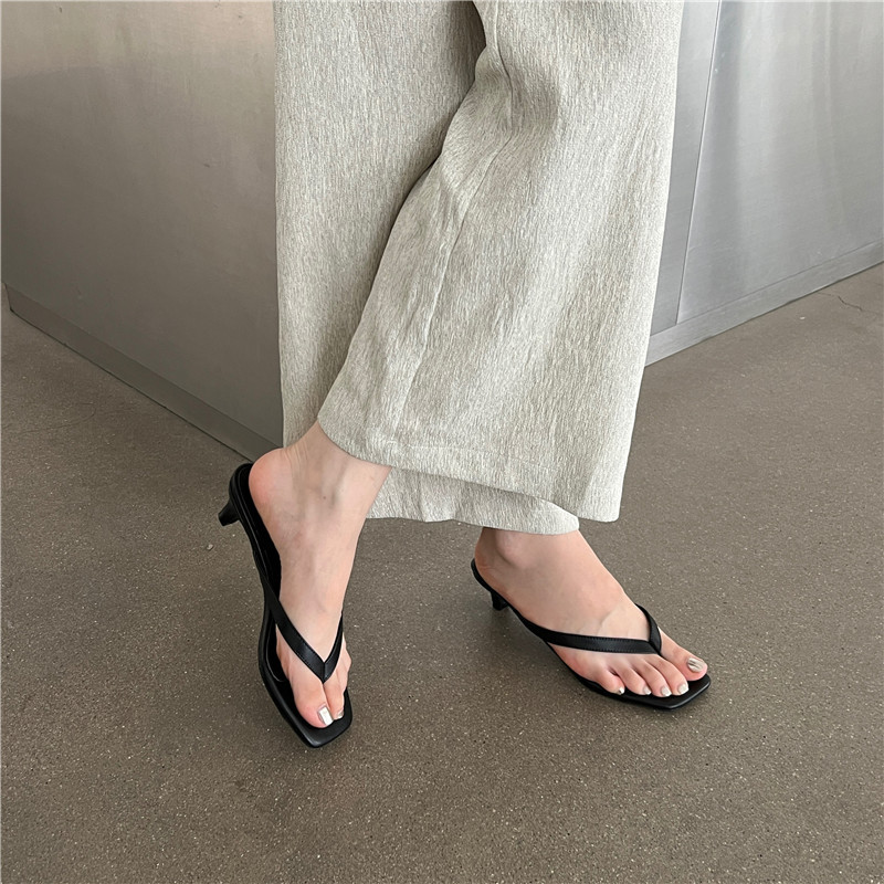 Nuevas sandalias de verano con tacón gato, chanclas, sandalias planas para exteriores, pantuflas cómodas de suela plana.
