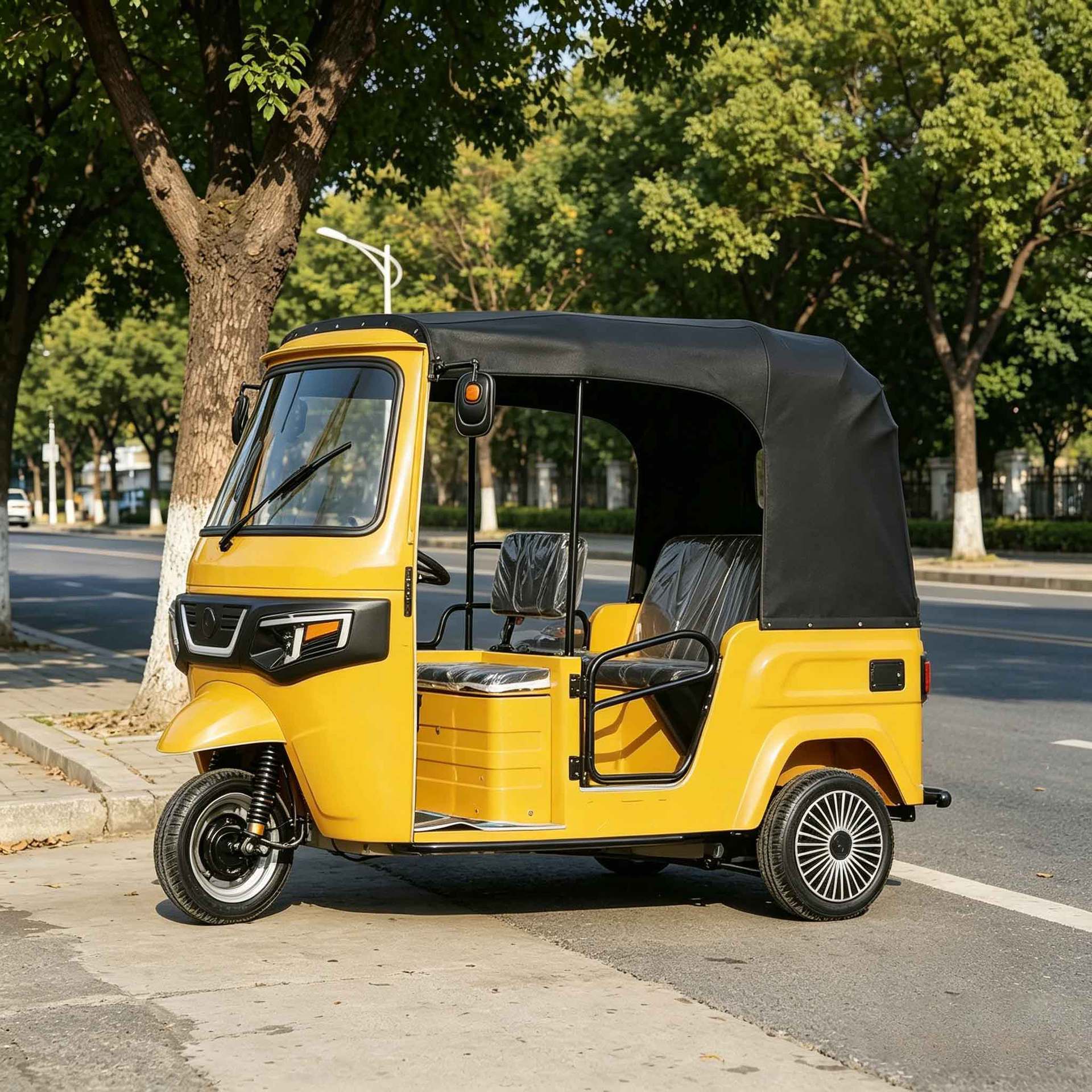 Yellow Fully Enclosed Passenger-Dragged Tricycle for Southeast Asia and Africa Cross-Border Passenger Transport, Export for Foreign Trade, Passenger-Carrying