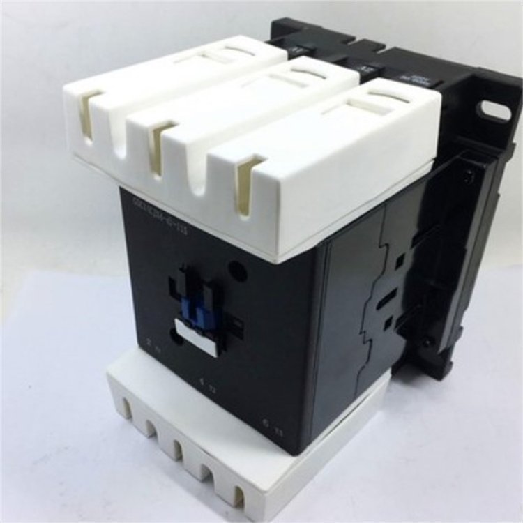 二一三213 GSC2(CJX4)-225F 265F 330F交流接触器 220V 380V