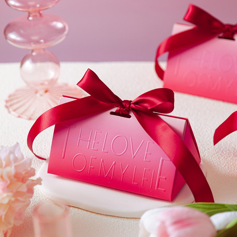 New Style High-Grade Wedding Candy Box with Gradient Pink, Wedding Handbag Candy Box