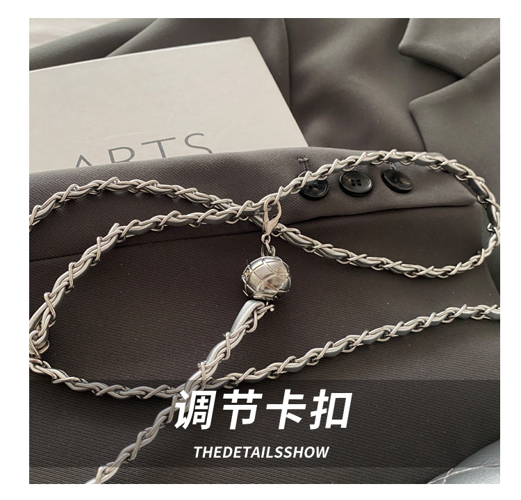 The diamond-patterned embroidered thread fashionable and elegant lock buckle elegant small bag for women's 2024 autumn new style versatile ins crossbody bag for women undefined