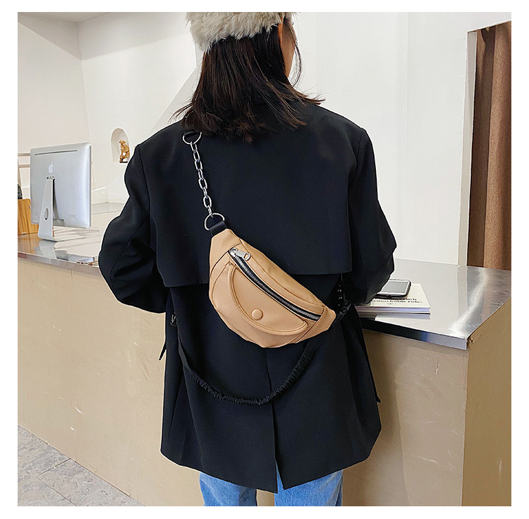 Korean Fashion Solid Color Sports Shoulder Bag display picture 17