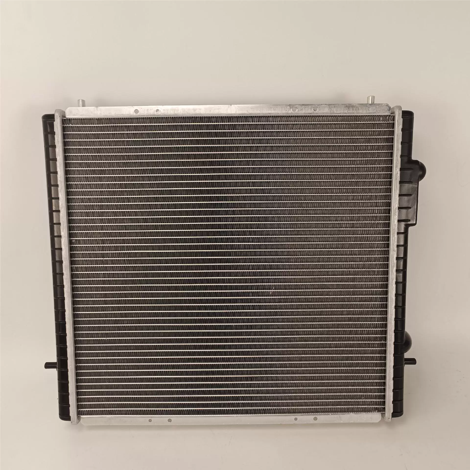 Заводская прямая продажа радиаторов, подходит для радиатора Renault 6006000712*6006000712