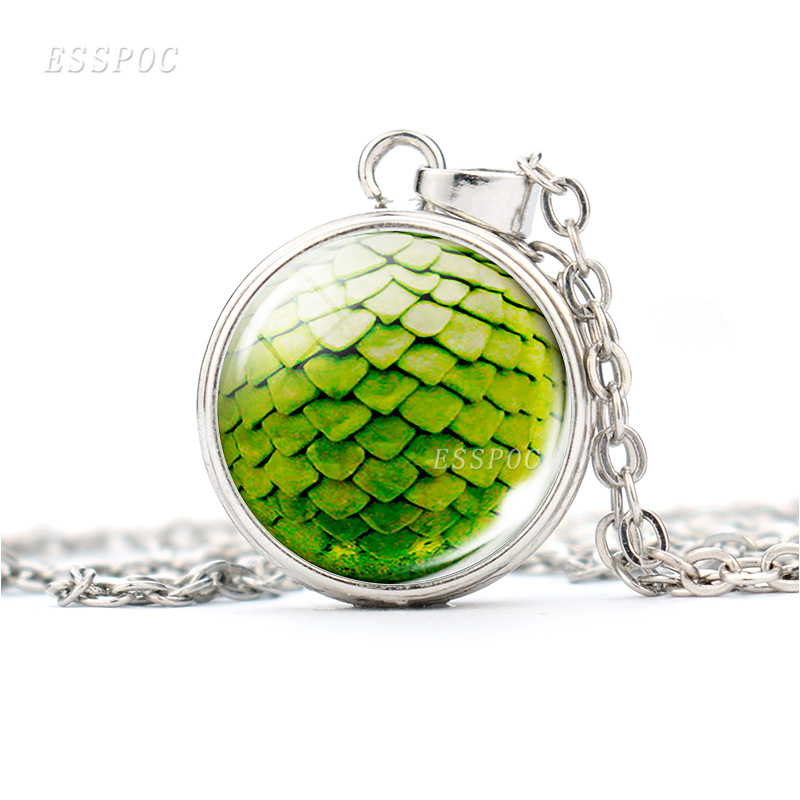 Chic Snap Silver Necklace