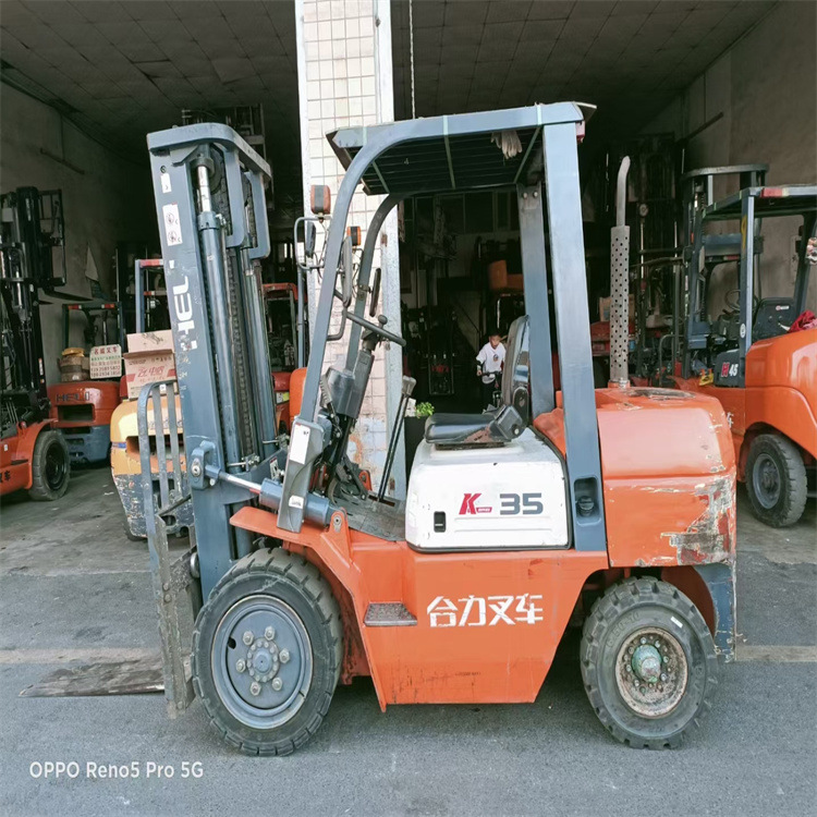 大量回收二手机动叉车出售旧叉车维修机动叉车电话价格