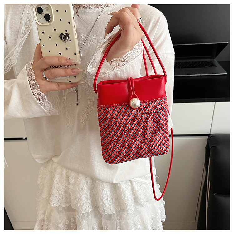 Retro patchwork woven mobile phone bag for women 2025 new summer fashion commuting single-shoulder crossbody pearl bucket bag undefined
