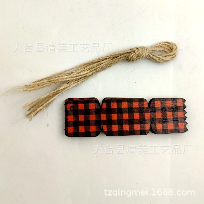 33 piezas de madera de la serie navideña a cuadros negros anaranjados colgante de decoración navideña se pueden combinar libremente 10 piezas en un paquete